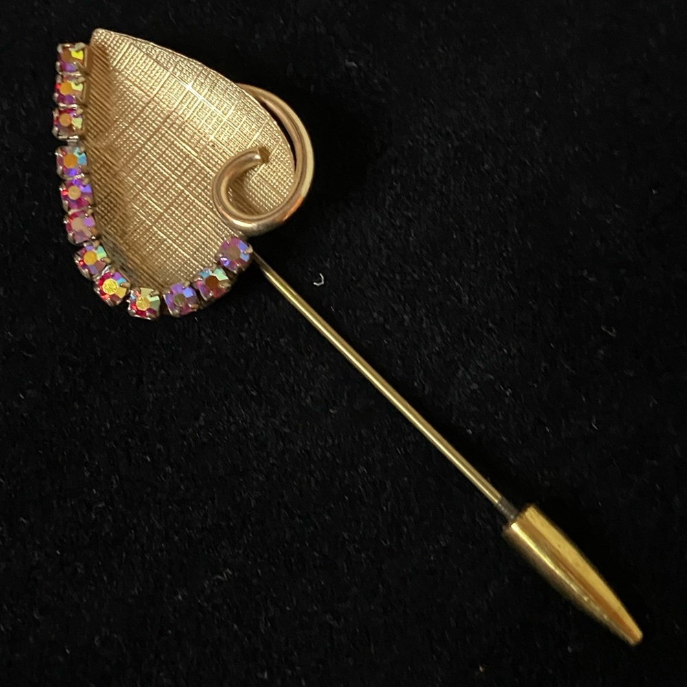 Vintage Heart Shaped Stick Pin